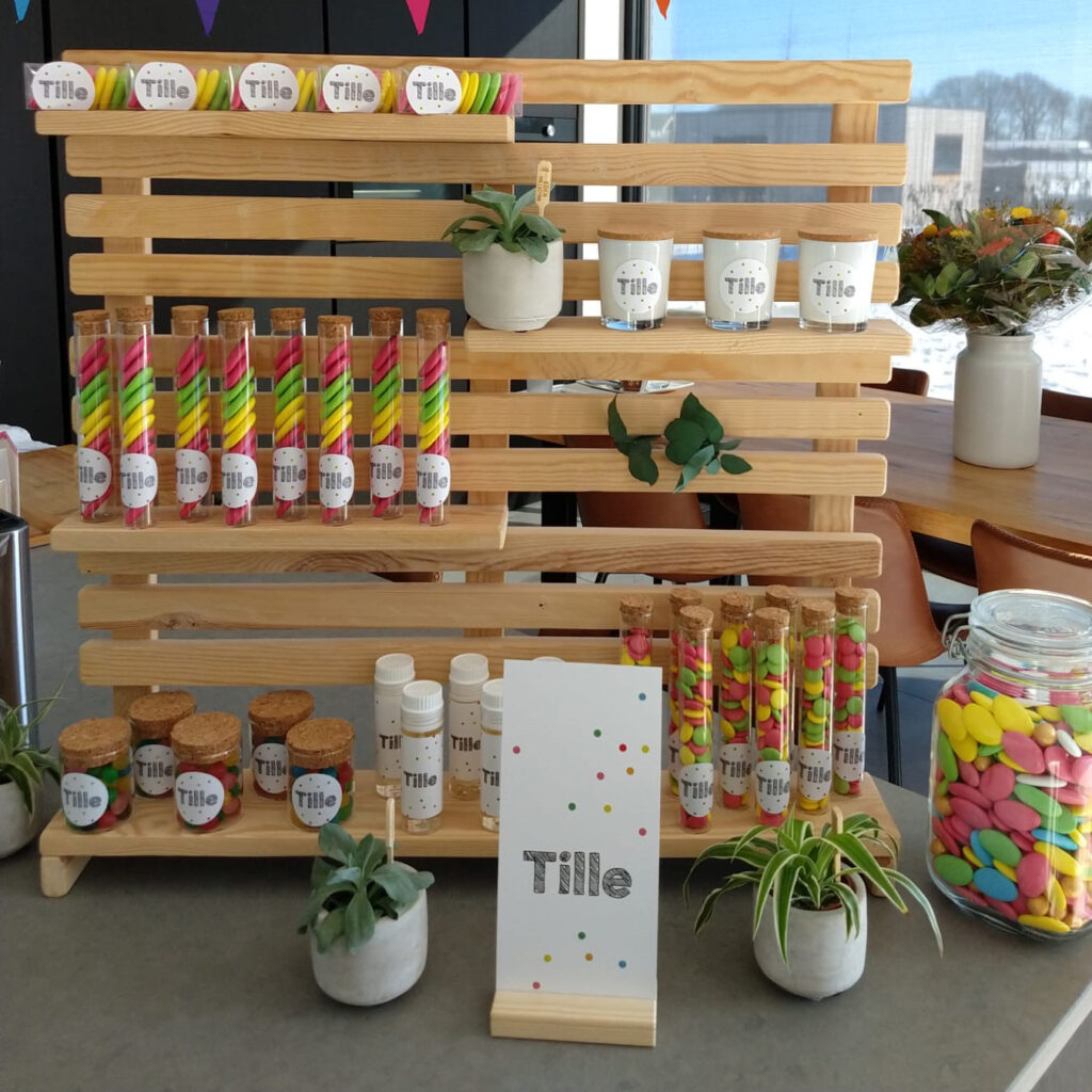 Doopsuiker van Tille - Kleurrijke suikerbonen en smarties